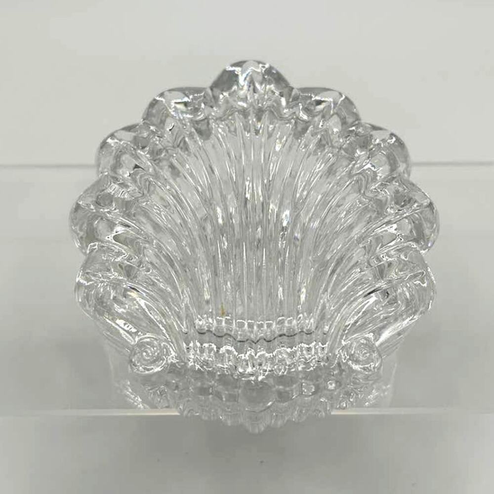 Vintage Sea Shell Shaped Small Glass Trinket Box - Picture 4 of 7